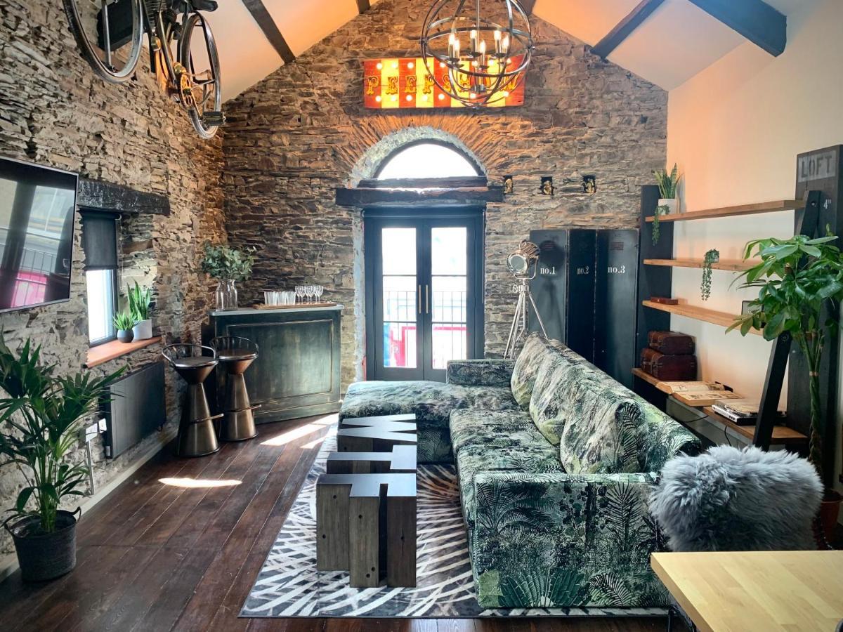 Loft 11 Stunning Luxury Nyc Loft Style Interior Designed 2Bd Apartment Excellent City Centre Location Mezzanine Cinema Room Designer Furniture Amazing Space 道格拉斯 外观 照片