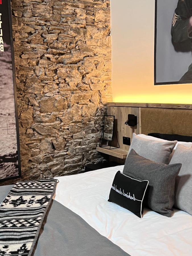 Loft 11 Stunning Luxury Nyc Loft Style Interior Designed 2Bd Apartment Excellent City Centre Location Mezzanine Cinema Room Designer Furniture Amazing Space 道格拉斯 外观 照片