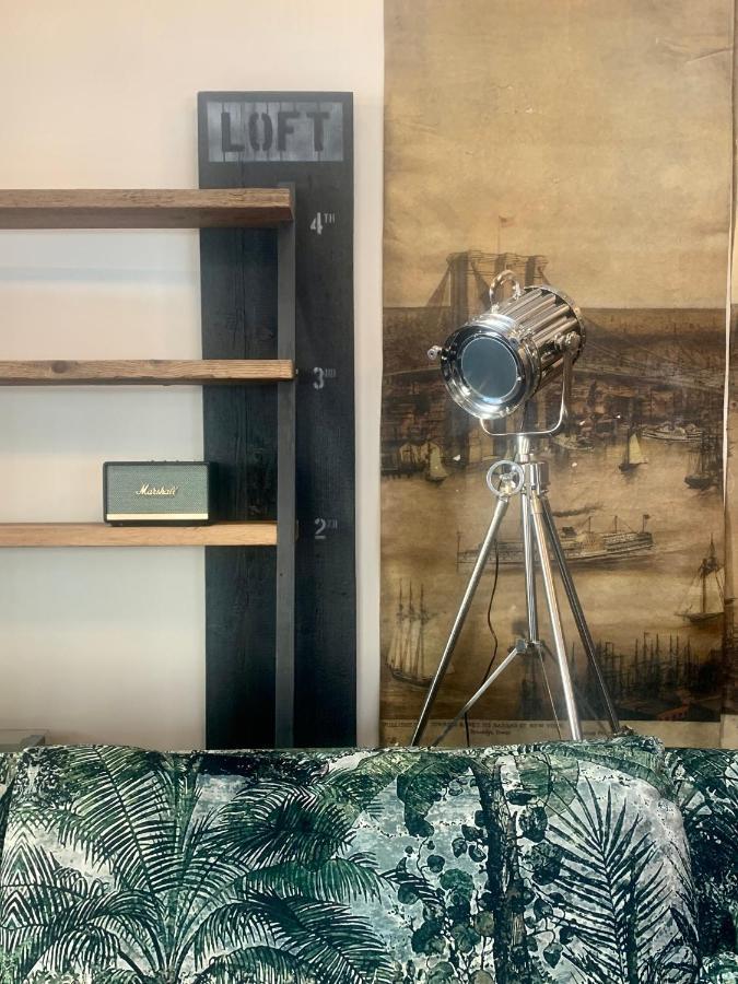 Loft 11 Stunning Luxury Nyc Loft Style Interior Designed 2Bd Apartment Excellent City Centre Location Mezzanine Cinema Room Designer Furniture Amazing Space 道格拉斯 外观 照片
