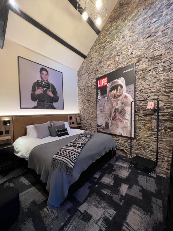 Loft 11 Stunning Luxury Nyc Loft Style Interior Designed 2Bd Apartment Excellent City Centre Location Mezzanine Cinema Room Designer Furniture Amazing Space 道格拉斯 外观 照片